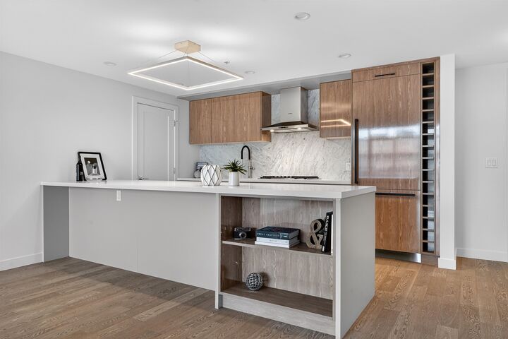 Property Photo: 1526 Finlay Street 415 BC V4B 4L9