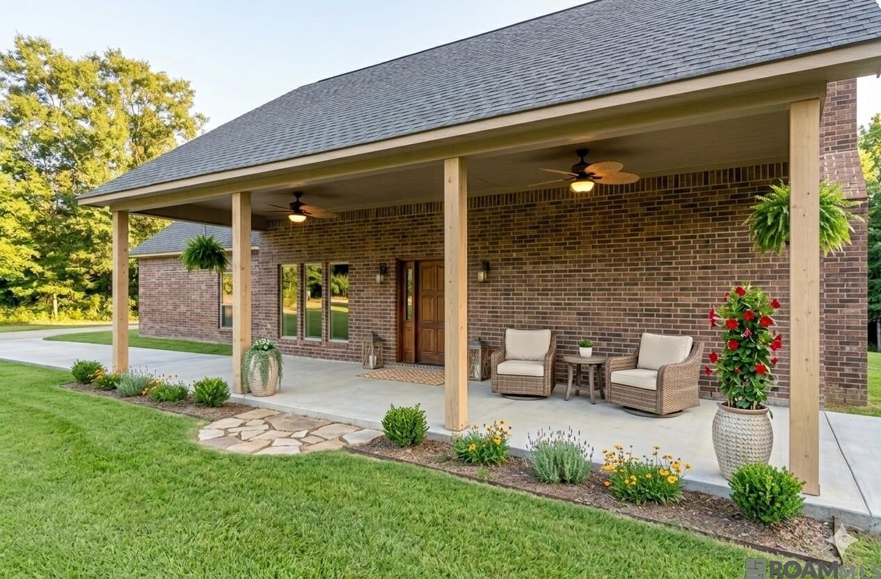 Property Photo: 12611 Old Hammond Hwy LA 70816