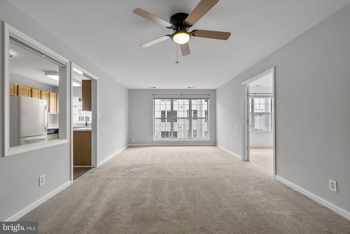 Property Photo:  1124 Huntmaster Terrace NE 201  VA 20176 