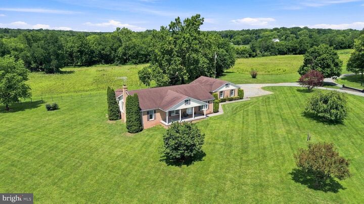 Property Photo: 179 Clifton Road VA 22611