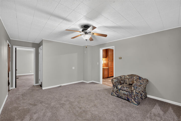 Property Photo:  515 E Booth St  MO 65240 