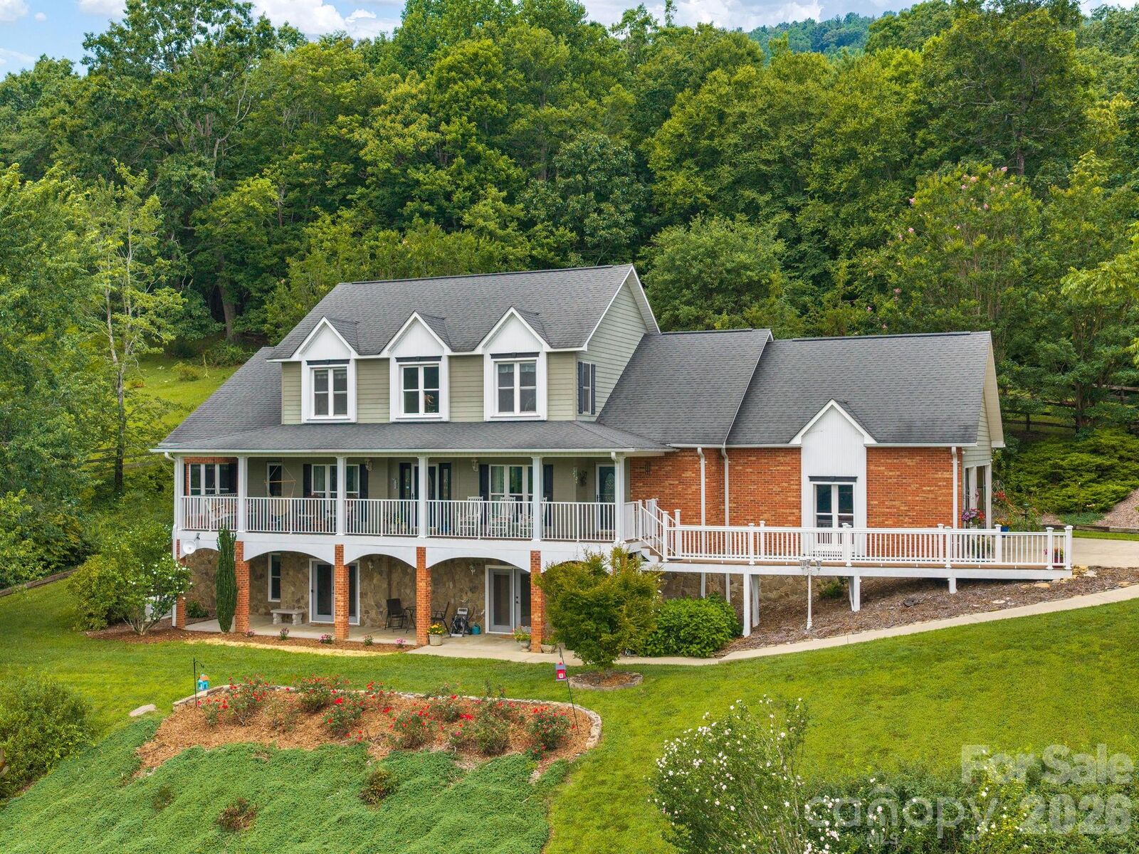 Property Photo:  24 Nesbitts Olde Farm Road  NC 28730 
