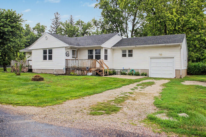 Property Photo: 618 South Street IA 50056