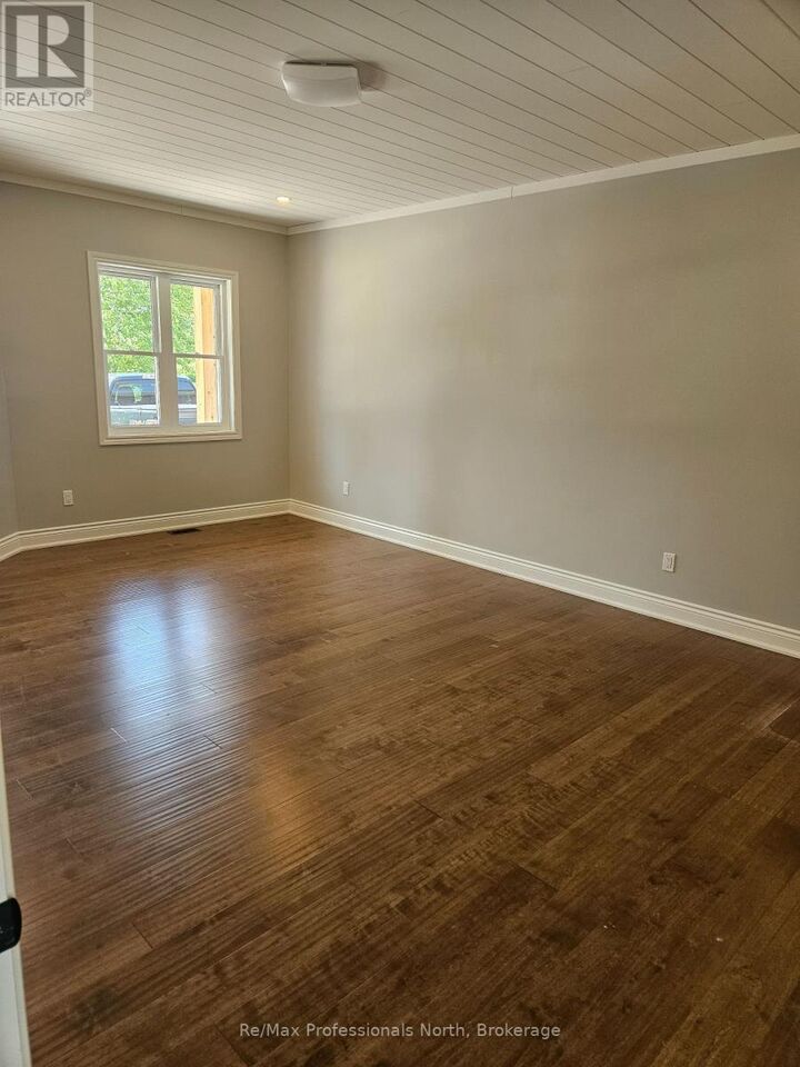 Property Photo:  41 Rosy Beach Court  ON L0K 2B0 