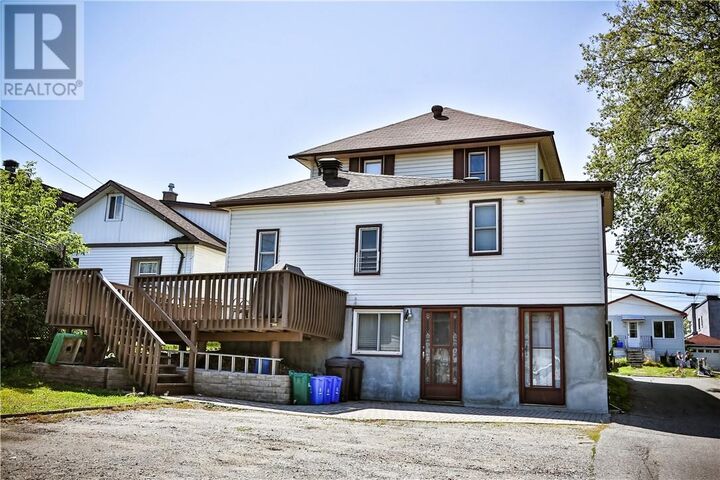 Property Photo: 312 Murray ON P3B 2R7