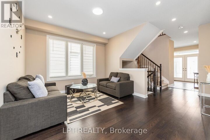 Property Photo: 908 Pedigree Street ON K2S 0Y5