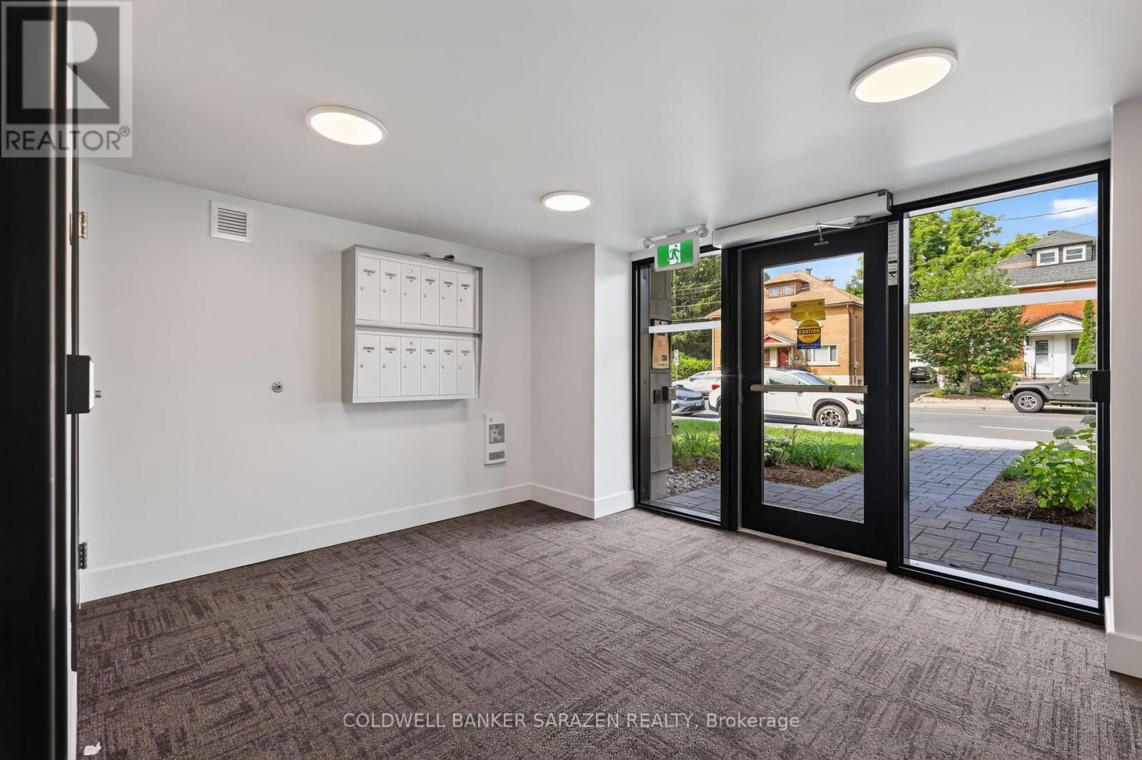 Photo de la propriété:  157 Holland Avenue  ON K1Y 0Y2 
