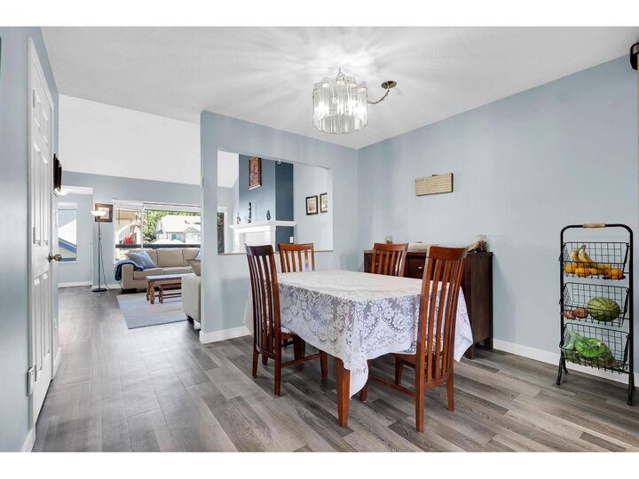 Property Photo: 7837 120A St Street 213 BC V3W 0W9