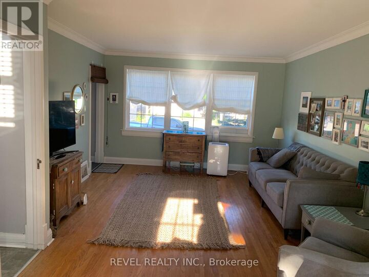 Property Photo: 427 Harmony Street ON P4N 7A4