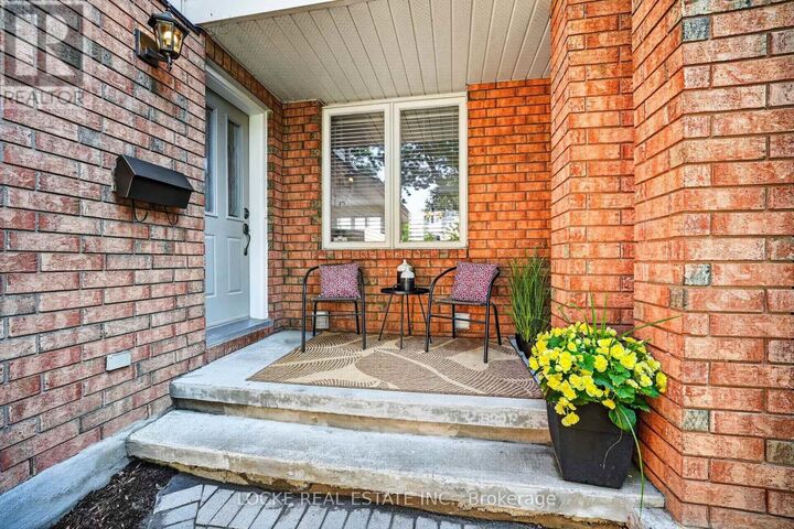 Property Photo: 431 Lawler Crescent ON K4A 3Y3