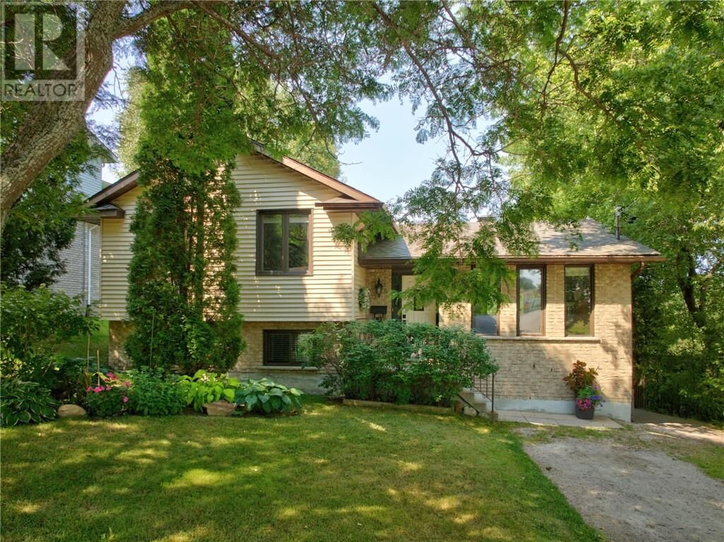Property Photo:  2645 Maurice Street  ON P3E 4Z2 