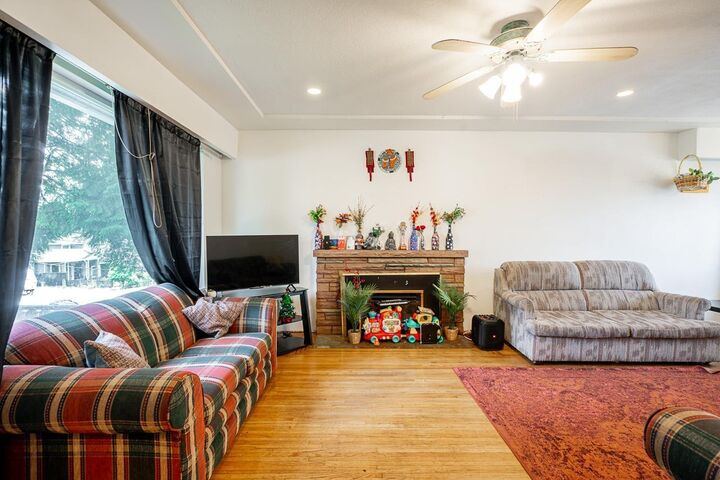 Property Photo: 11191 90 Avenue BC V4C 3H1