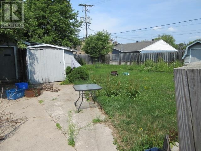 Property Photo:  102 Vivian Ave  ON P6C 2G1 