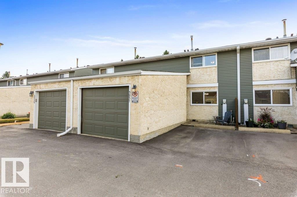 Property Photo:  3237 132A Avenue NW  AB T5A 3K4 
