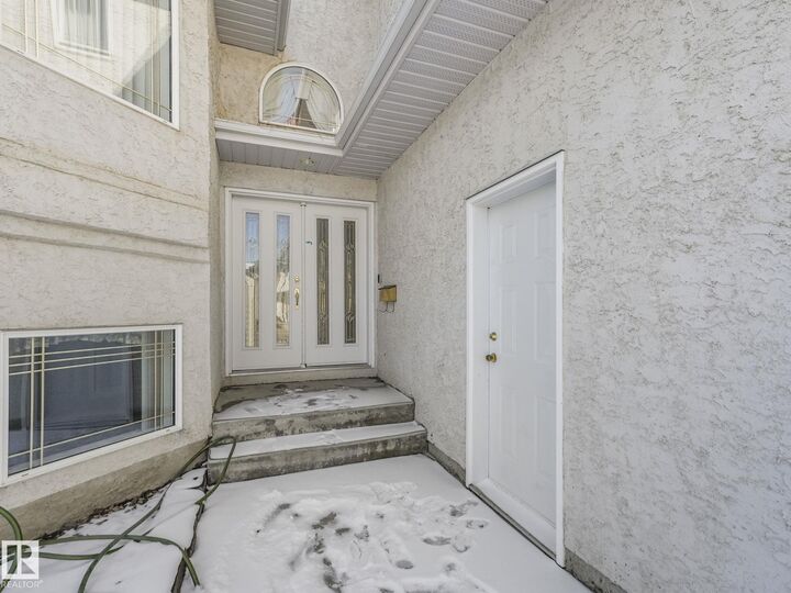 Property Photo: 1054 Ormsby Crescent NW AB T5T 6J5