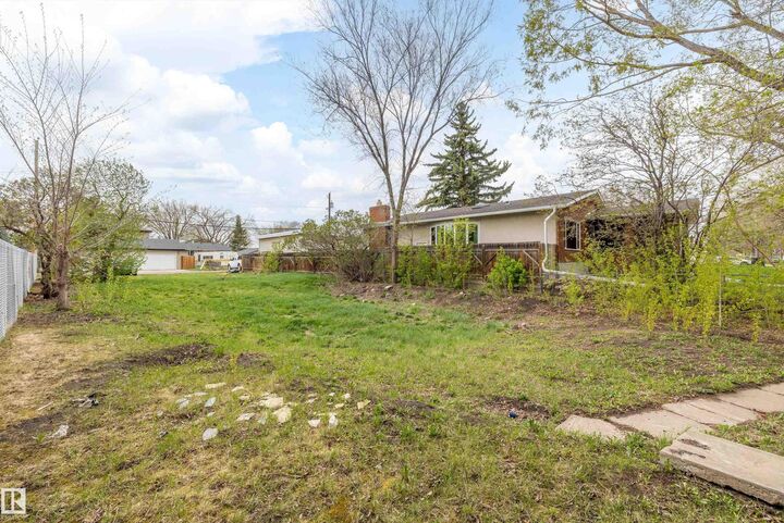 Property Photo:  12128 80 Street NW  AB T5B 2P1 