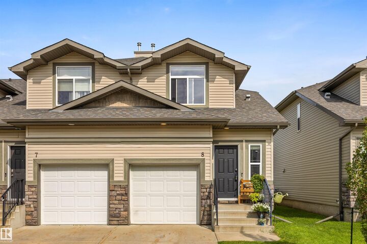Property Photo: 9511 102 Avenue 8 AB T8R 0C6