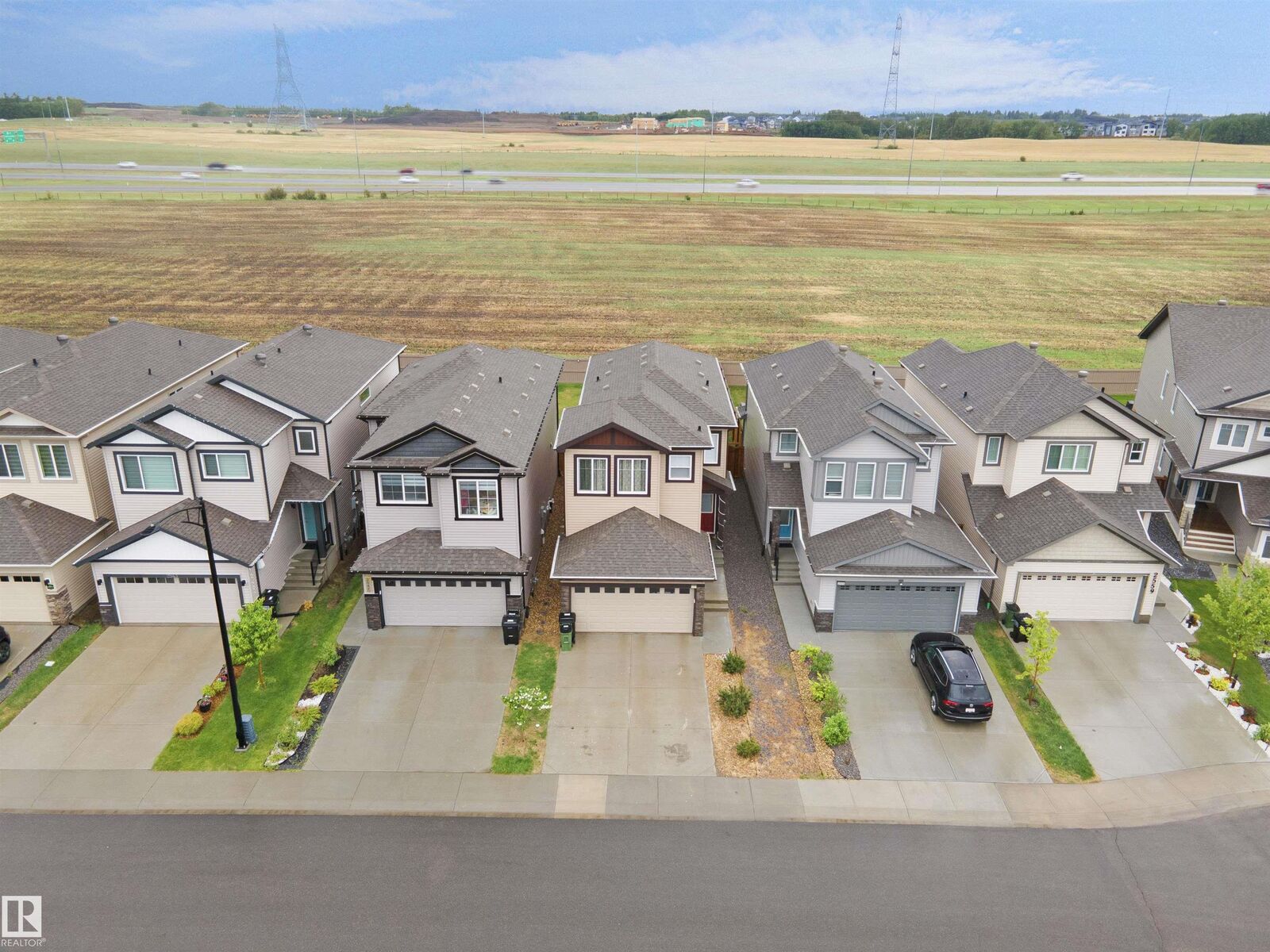 Property Photo: 2551 12 Avenue NW AB T6T 2M6