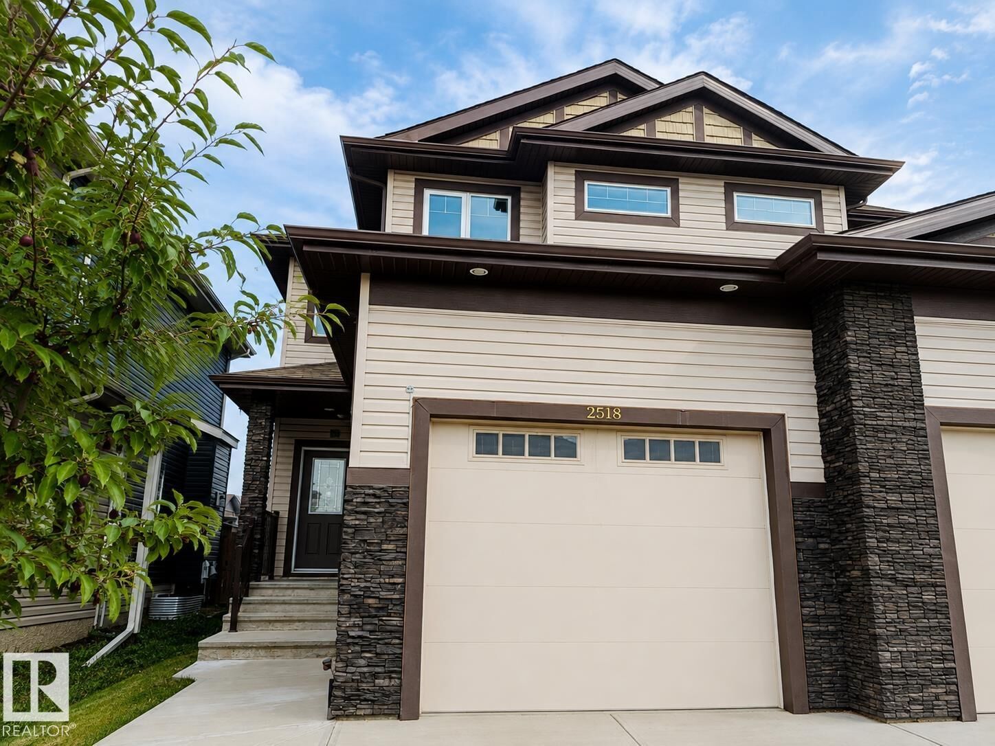 Property Photo: 2518 22 Avenue NW AB T6T 0K1