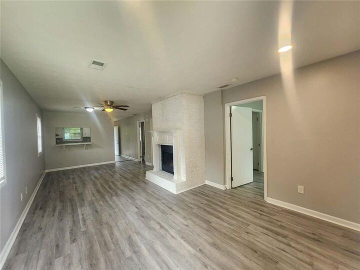Property Photo: 1168 Pinedale Circle NW GA 30012