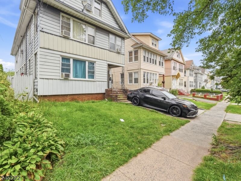 Property Photo: 745 Jersey Ave NJ 07202