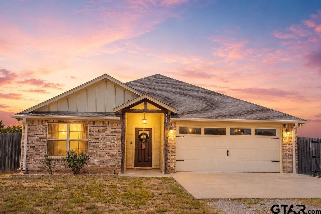Property Photo:  14308 County Road 452  TX 75771 