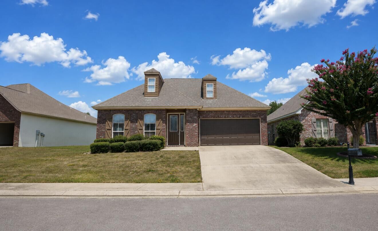 Property Photo:  4 Calcutta Cove  MS 39402 