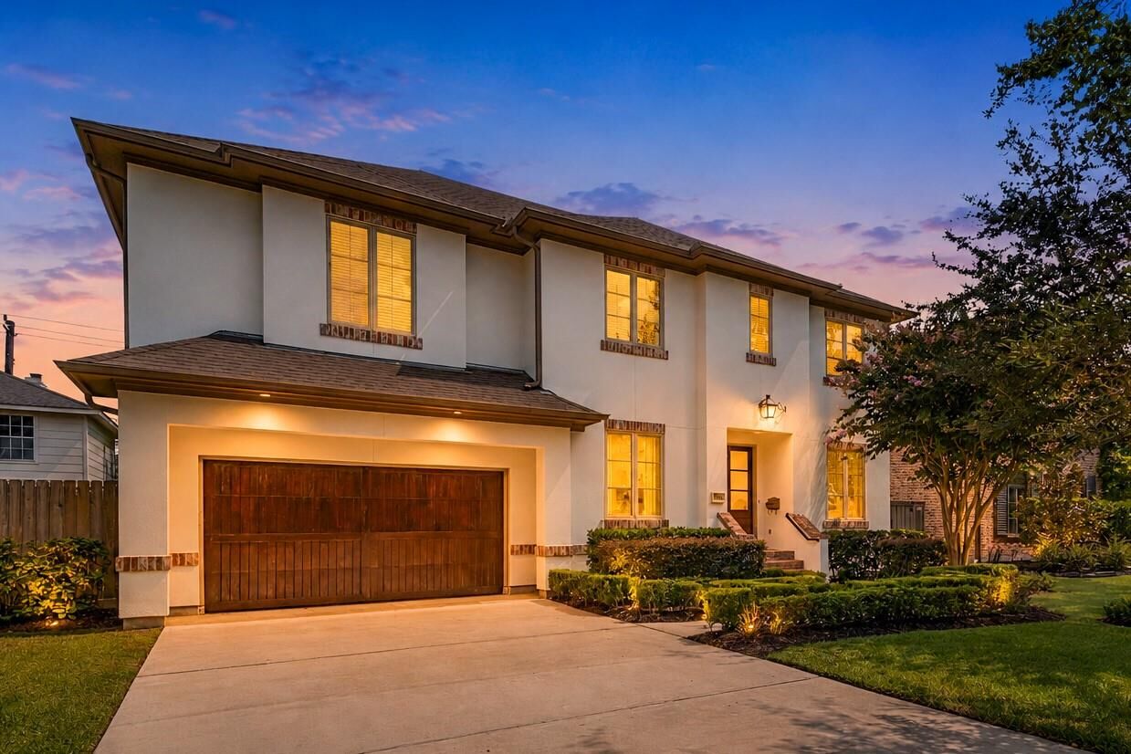 Property Photo: 5216 Locust Street TX 77401