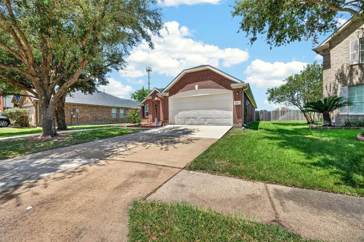 Property Photo:  14810 Stocklin Court  TX 77498 