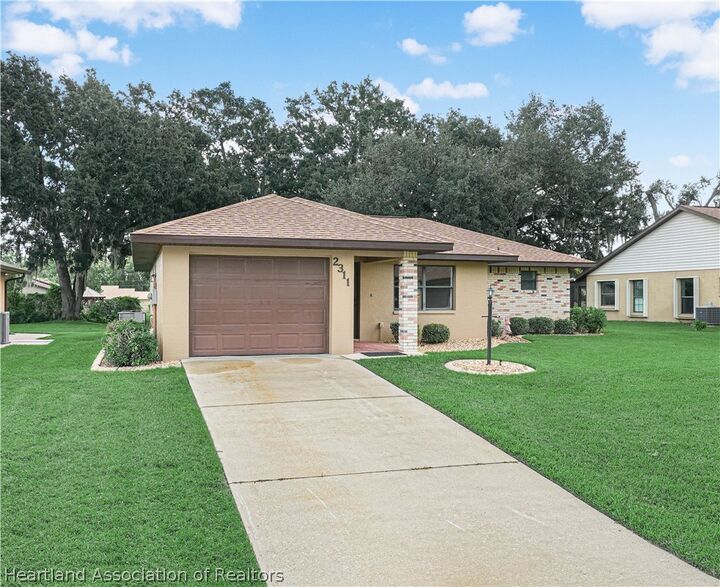 Property Photo:  2311 Hidden Creek Circle  FL 33870 