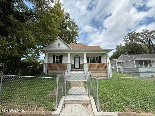 Property Photo:  2513 Wilson Ave  TN 37914 