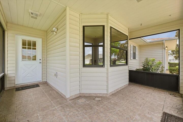 Property Photo: 3741 Innisbrook Drive FL 33810