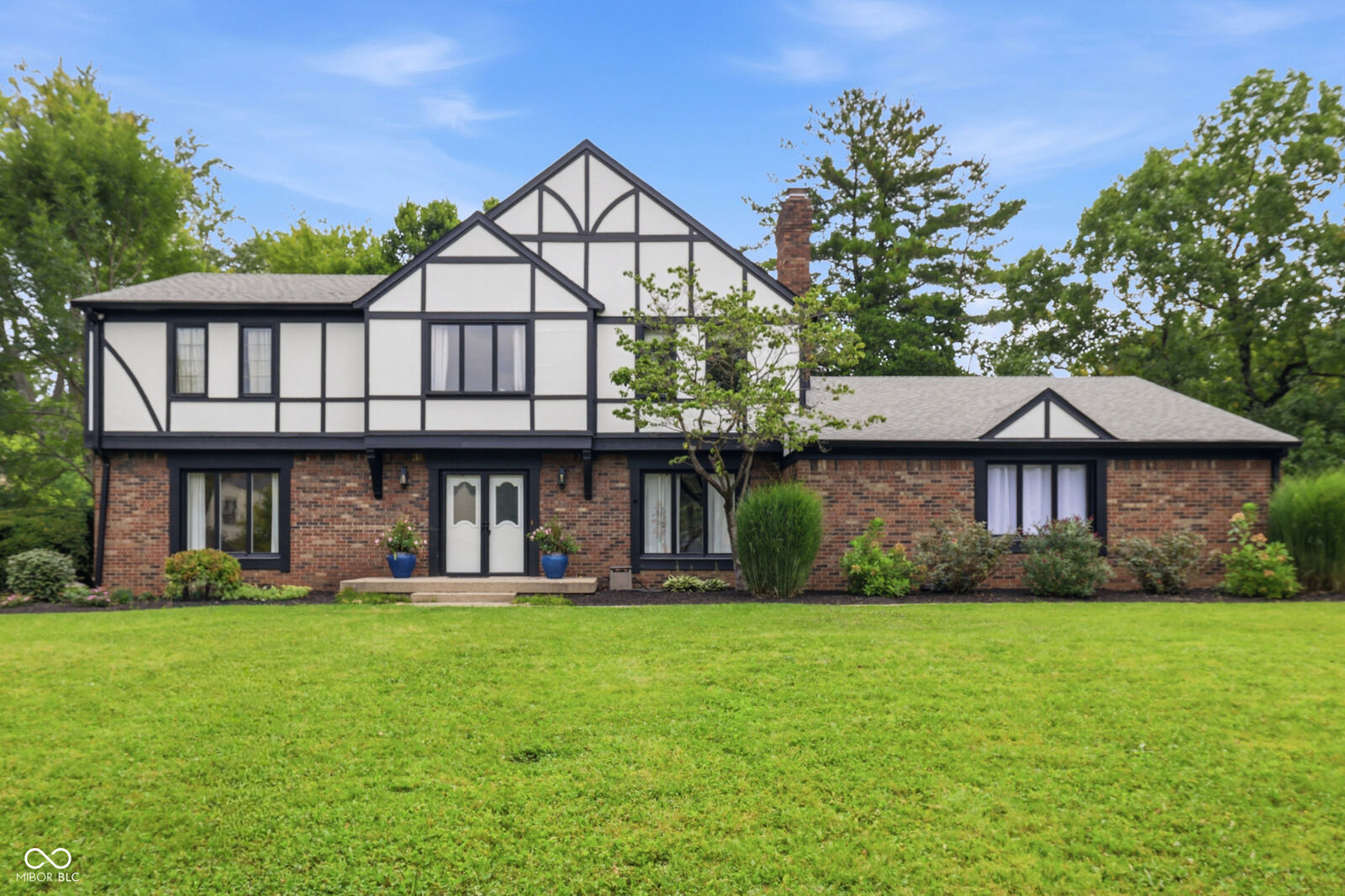 Property Photo: 4428 Briarwood Drive IN 46250
