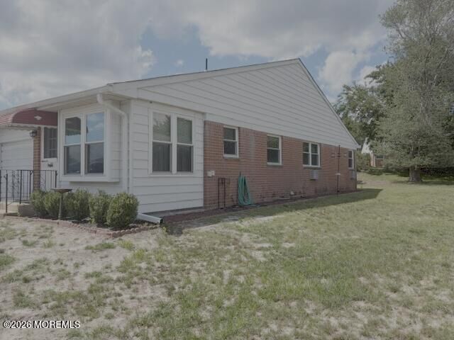 Property Photo:  3 B Ironsides Drive  NJ 08759 