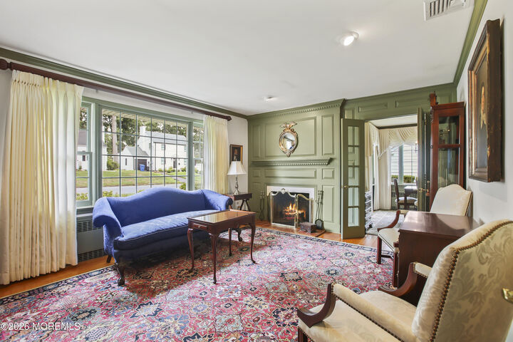 Property Photo:  72 Chestnut Street  NJ 08850 
