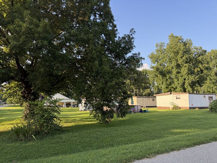 Property Photo:  214 &Amp 212 S Hickory Street  IL 62924 
