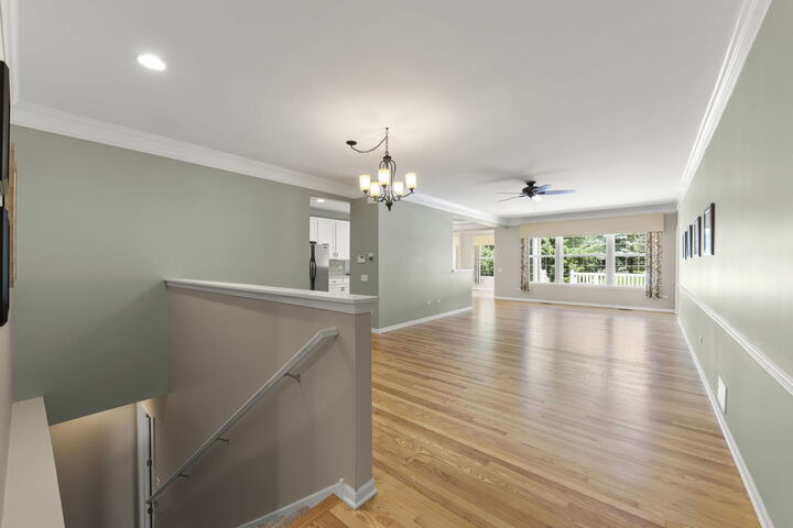 Property Photo:  105 National Court  IL 60404 