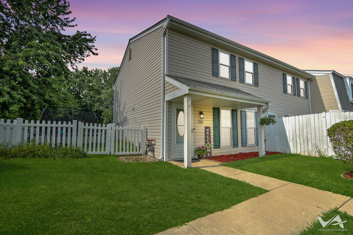 Property Photo:  378 Rodenburg Road  IL 60172 