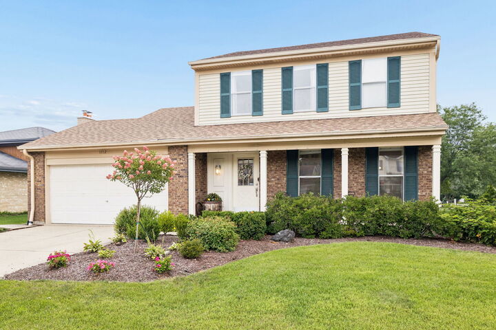 Property Photo: 1712 Borman Place IL 60516
