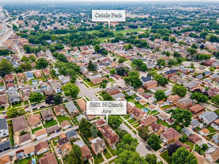Property Photo: 5601 N Ozark Avenue IL 60631