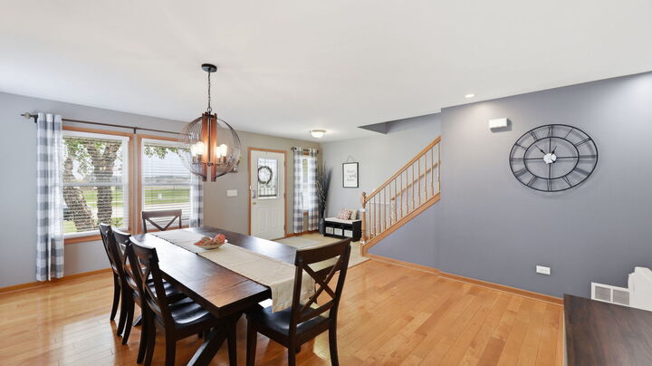 Property Photo:  