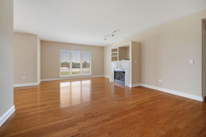 Property Photo:  125 N Buffalo Grove Road 213  IL 60089 
