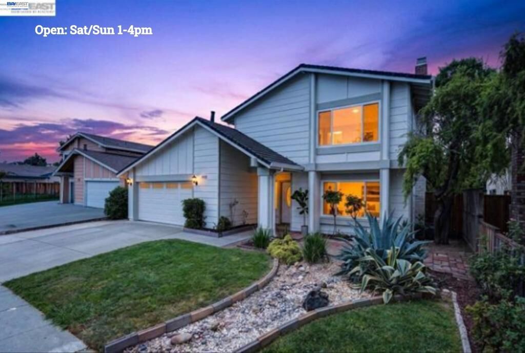 Property Photo:  34499 Salinas Pl  CA 94555 