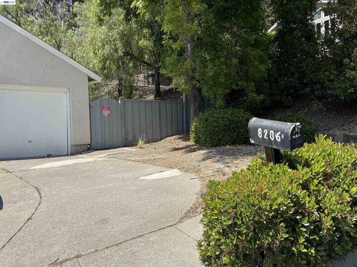 Property Photo: 8206 Rhoda Ave CA 94568