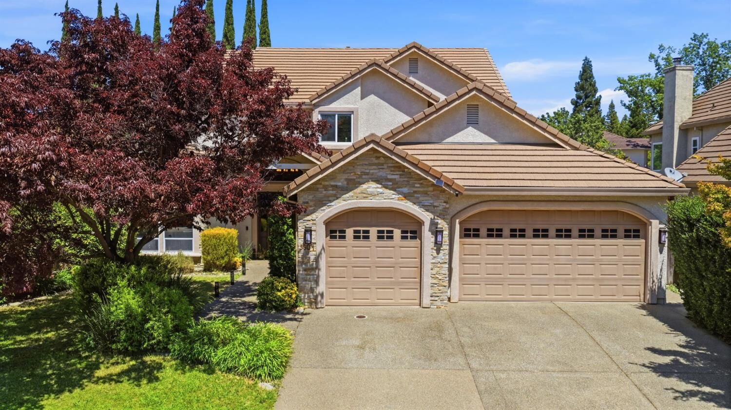 Property Photo:  5304 Flyway Drive  CA 95628 