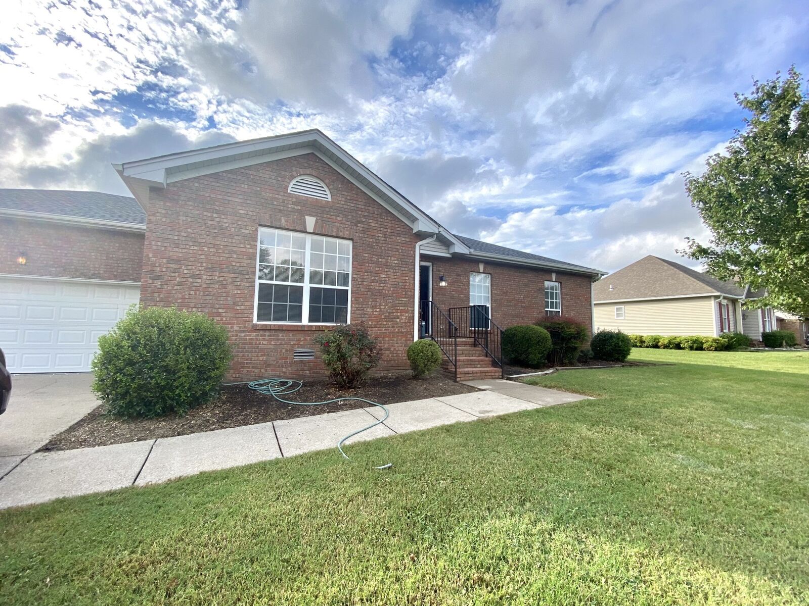 Property Photo:  524 Autumndale Dr  TN 37066 
