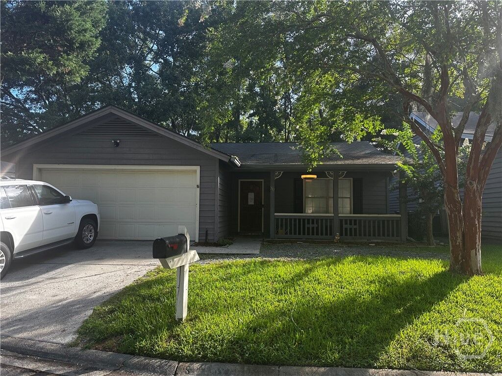 Property Photo: 30 Norwood Court GA 31406