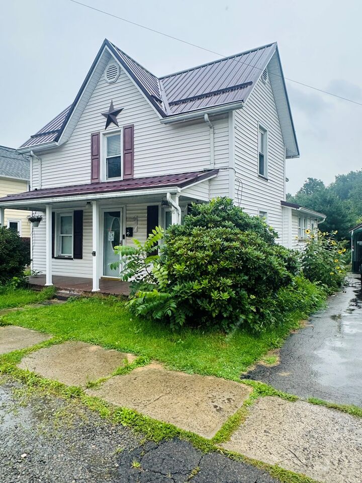 Property Photo: 103 South East St. PA 18840