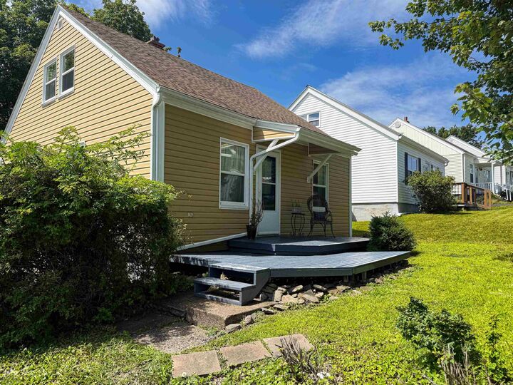 Property Photo: 11 Cedar Street NS B0K 1X0