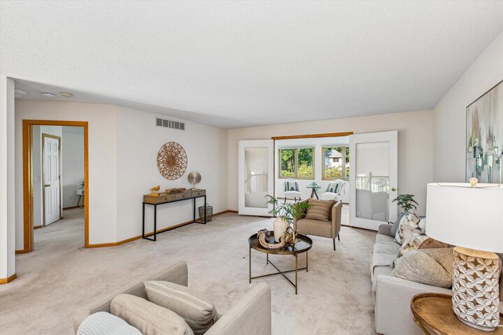 Property Photo:  808 Winterberry Drive  MN 55125 